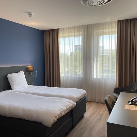 Ozo Hotels Antares Airport Hoofddorp Exteriör bild