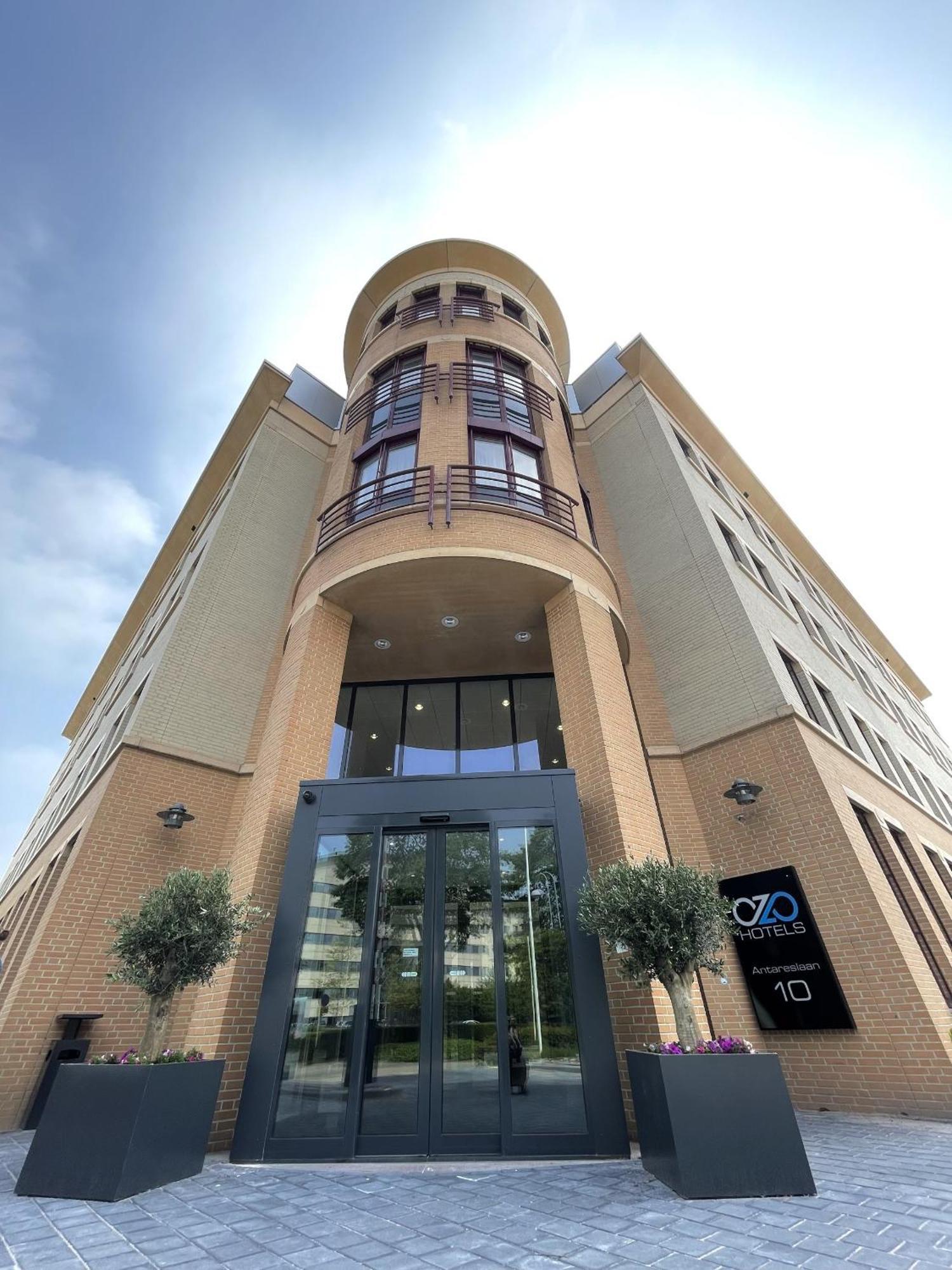 Ozo Hotels Antares Airport Hoofddorp Exteriör bild