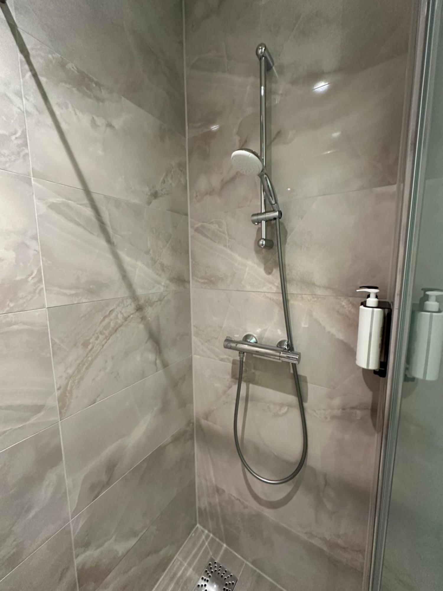 Ozo Hotels Antares Airport Hoofddorp Exteriör bild